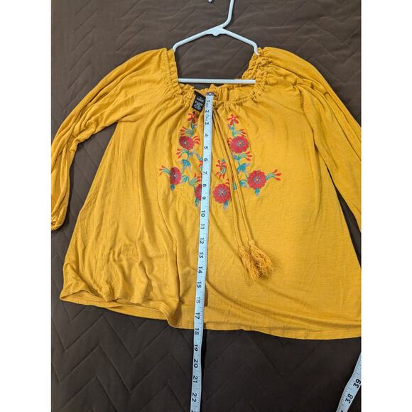 Pretty mustard peasant top w/floral embroidery by Rue 21 size Medium - Picture 9 of 9